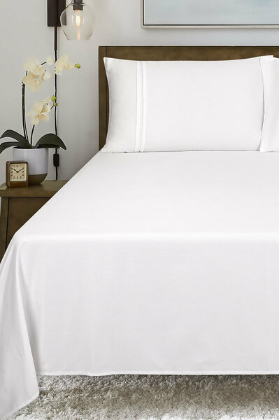 Pearl white T-200 Bed Sheet Set
