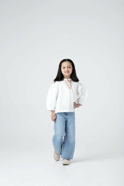 Thread Embroidered White Top