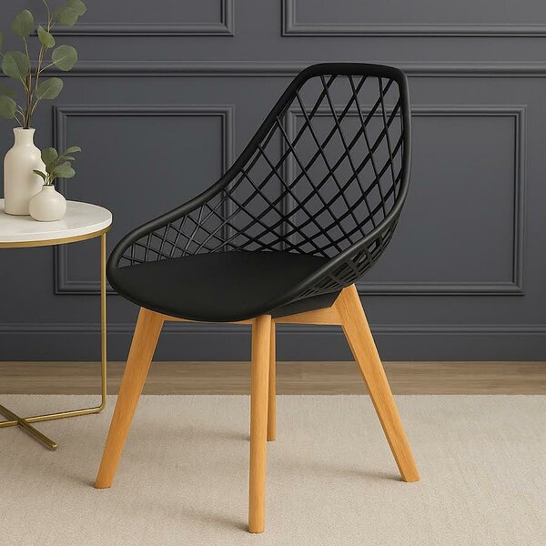 Lean Outdoor Chair