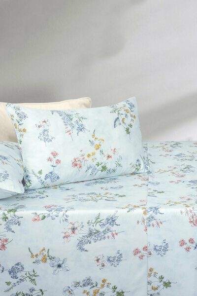 Azure bud T-300 Bed Sheet Set