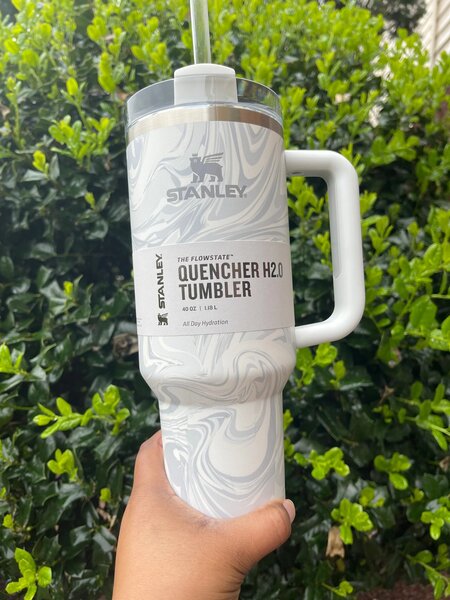 Home.Co - Stanley Quencher H2.0 Tumbler 40 oz - Polar Swirl