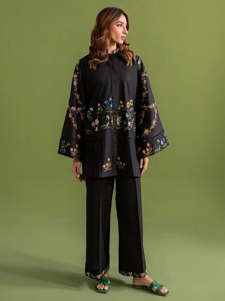 NOIR- SLD12-25- 2Pc Embroidered Set