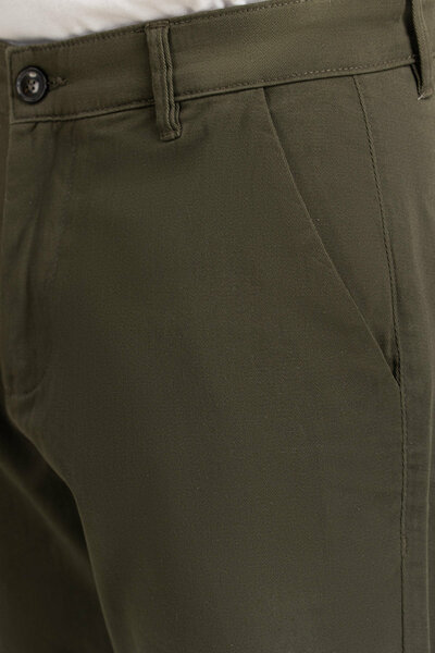 Slim Fit Khaki Pants