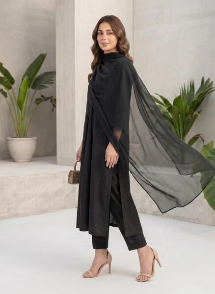Midnight Lace - NV29D02