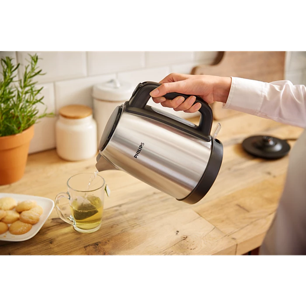 Philips Daily Collection Metal Kettle – HD9350/92 | 1.7L Stainless Steel Fast-Boil Electric Kettle