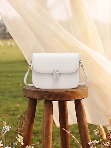 Lova White