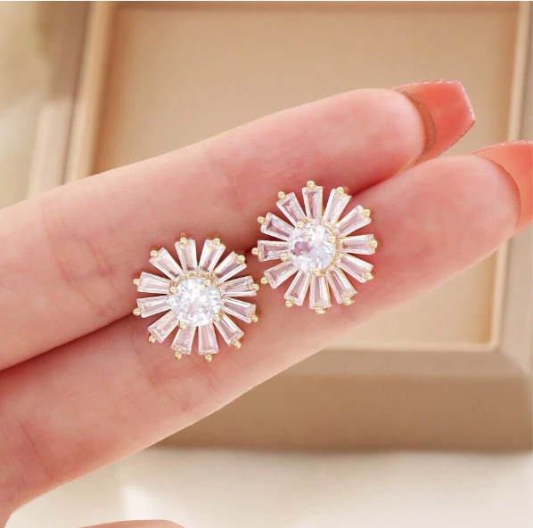 Shein -  1-3pcs 316L Stainless Steel Daisy Flower Zirconia Necklace And Earring Jewelry Set