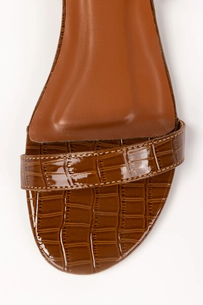 Sandal
