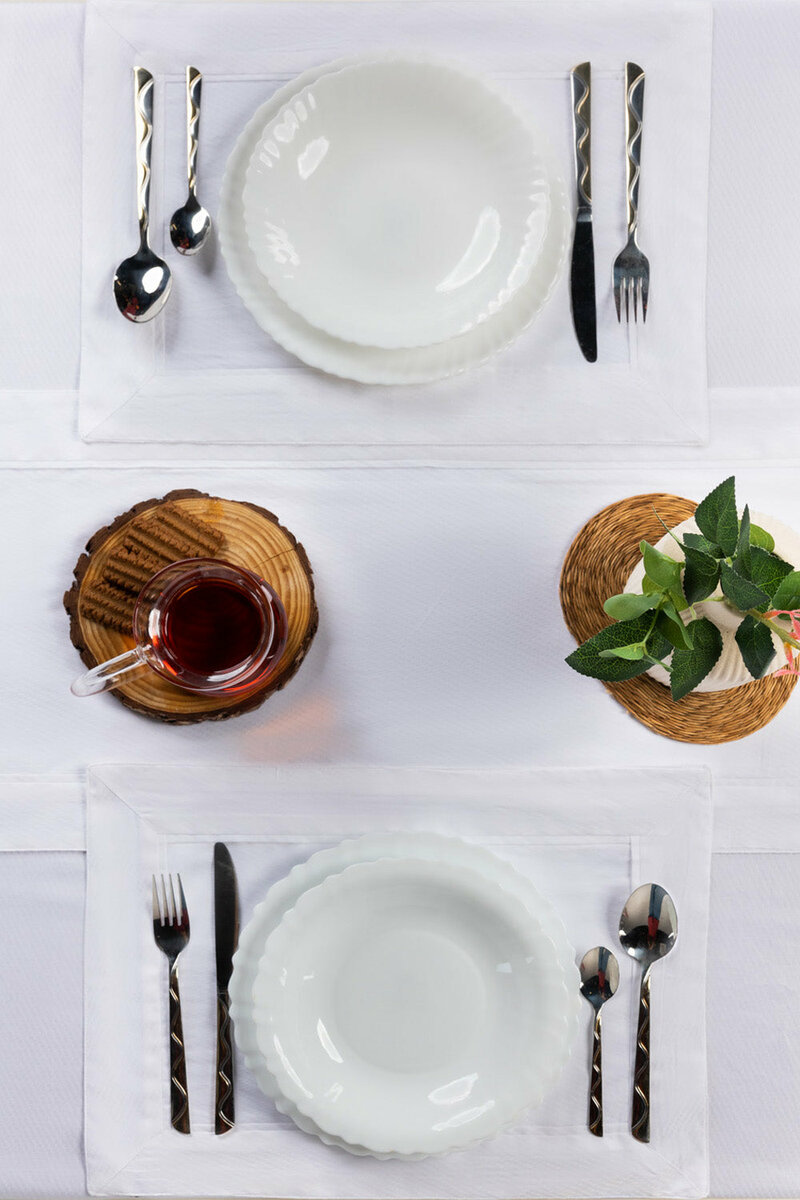 White Cube Dobby Table Cover
