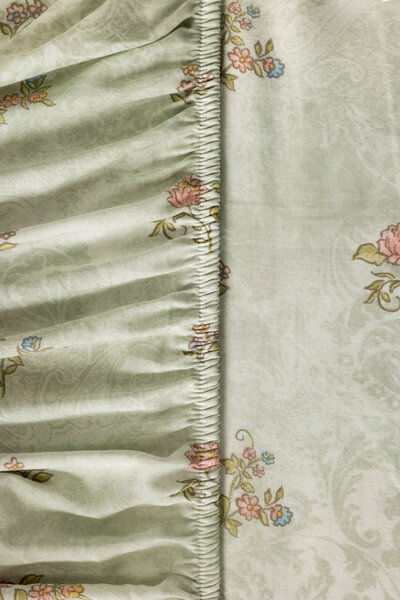 Roselle Fitted Sheet Set