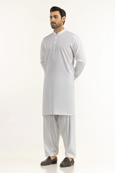 Regular Fit Styling Suits