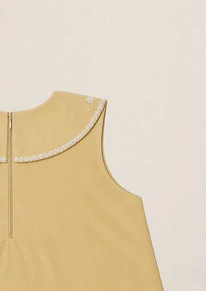 Matcha | A-line cotton dress with floral hand-embroidered collar