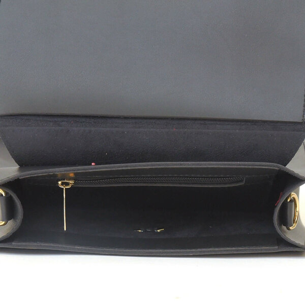 Cross Black
