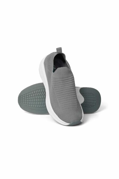 Black Camel Men's Slovene Slip On Sneakers
