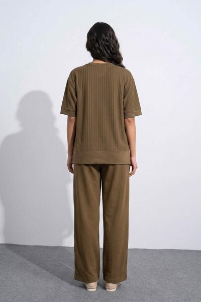 Max 21 Women's Textured Pleated Co-Ord Set