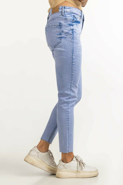 Light Blue Basic Jeans