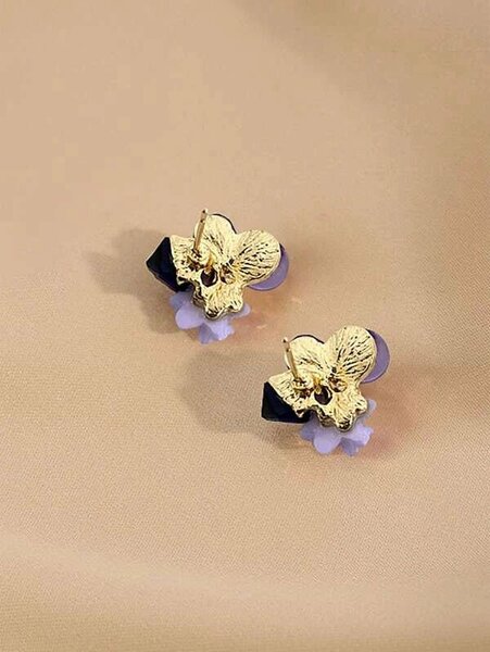 Shein - Flower Decor Stud Earrings