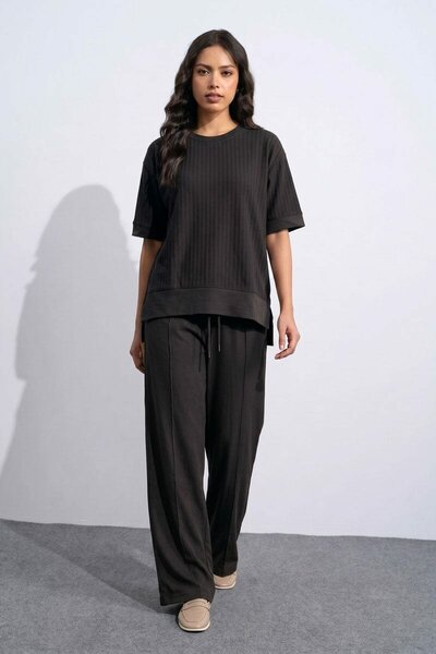 Max 21 Women's Textured Pleated Co-Ord Set