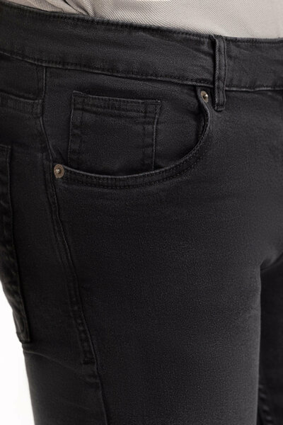 Slim Fit Jeans