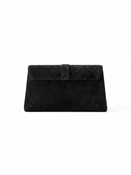 Xyra Black