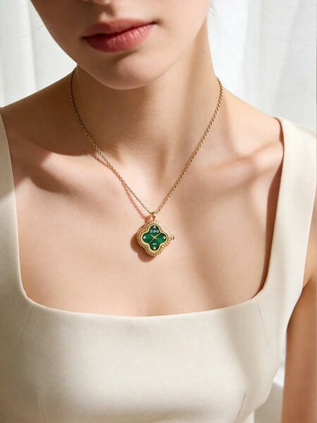 Shein - 1Pc Vintage Clover Women'S Beaded Quartz Pendant Watch