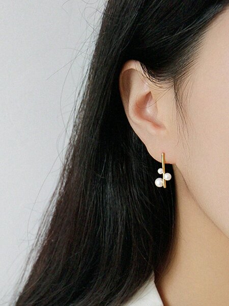 Shein - 1pc 925 Sterling Silver Geometric Shape Pearl Stud Earrings, Minimalist Style And Elegant. Perfect For Mother's Day Celebration