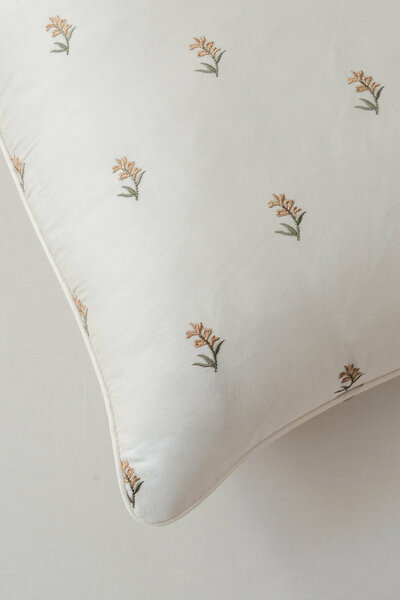 Ditsy Flora Embroidered Bed Sheet Set