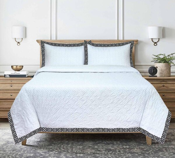 Black and White Quilt cover Set