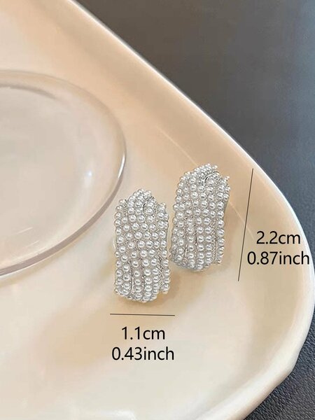 Shein - 1pair Elegant Faux Pearl Stud Earrings