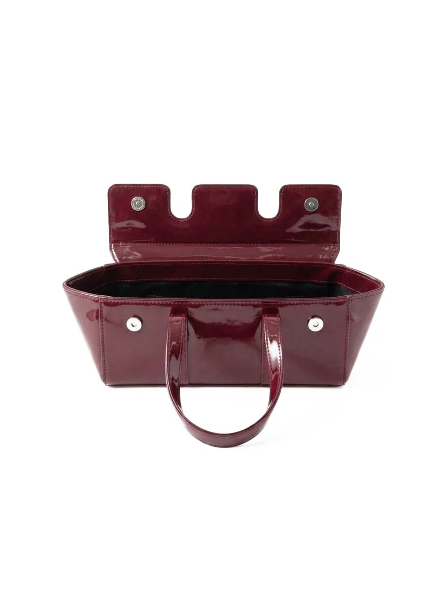 Amour Maroon