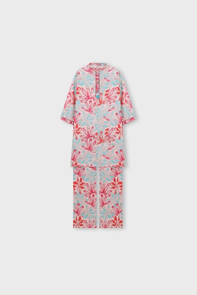 Charming Floral Printed Kurta Set - 2pc