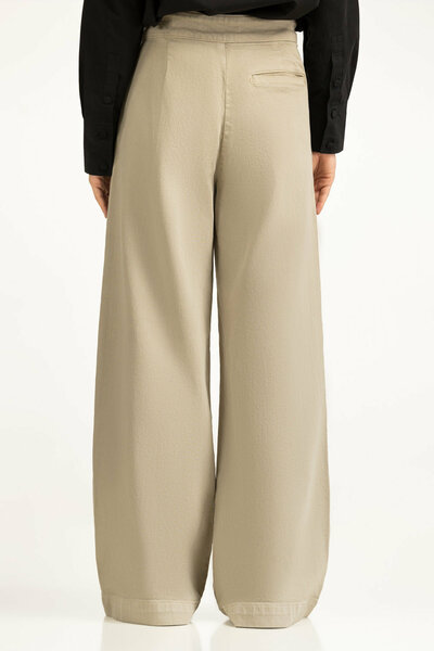Wide Leg Fit Trousers