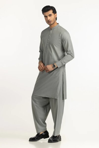 Regular Fit Styling Suits