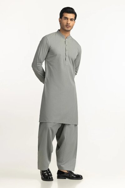 Regular Fit Styling Suits