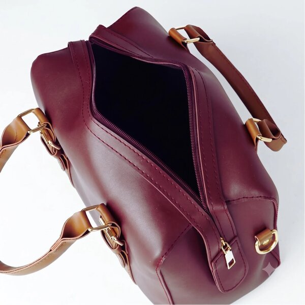 Twin Maroon