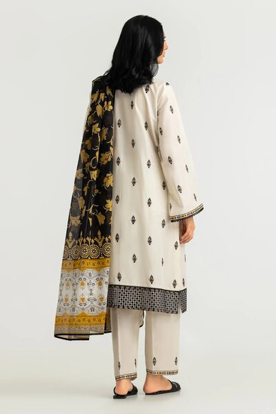 3PC Lawn Embroidered Suit