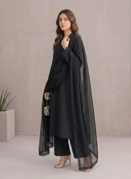 Midnight Lace - NV29D02