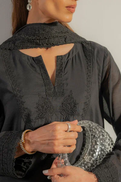 Noir 3 piece