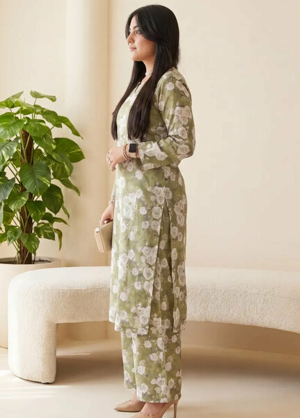 Salitex Unstitched Printed Lawn 2 Piece Suit SUNS82AG2031 Summer Collection