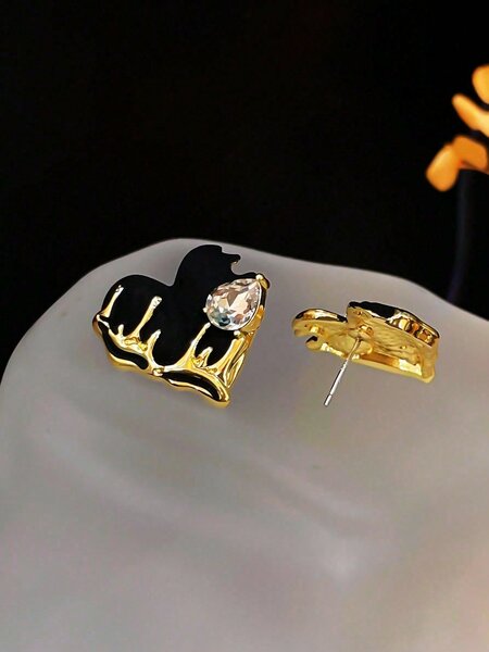 Shein - Rhinestone Decor Heart Stud Earrings
