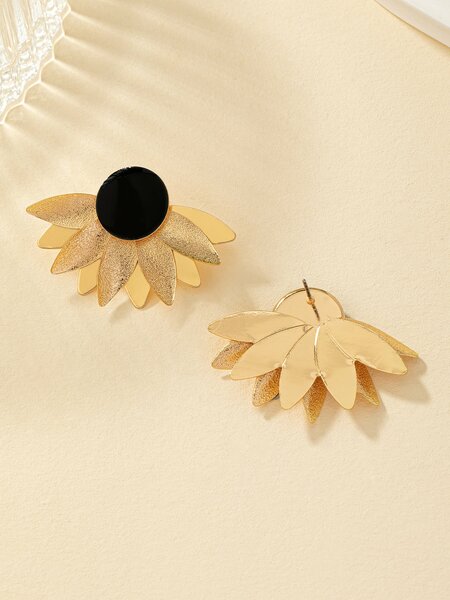 Shein - 2pcs Flower Design Stud Earrings