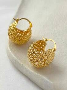 Shein - 1pair Fashionable Zinc Alloy Weave Detail Hollow Out Hoop Earrings For Women For Daily Decoration