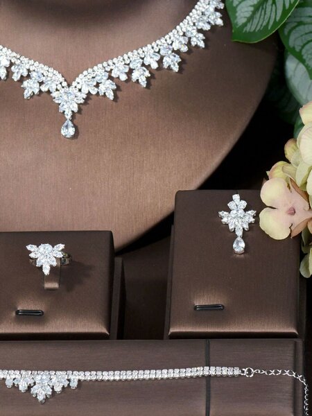 Shein - 1Set Cubic Zirconia Decorated Round Shape Jewelry Set