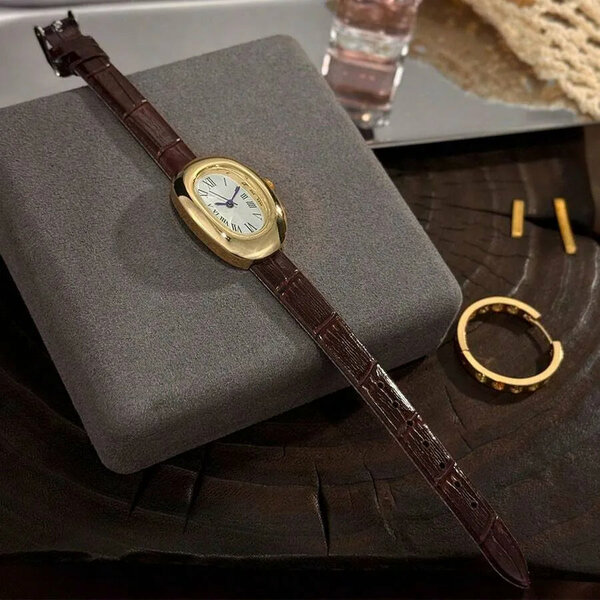 Shein - 1pc Women's PU Leather Strap, Bathtub Shaped Alloy Case, Roman Numeral Dial, Classic Retro Quartz Watch