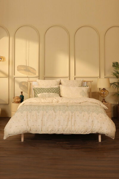 Misty Green Embroidered Quilt Cover Set