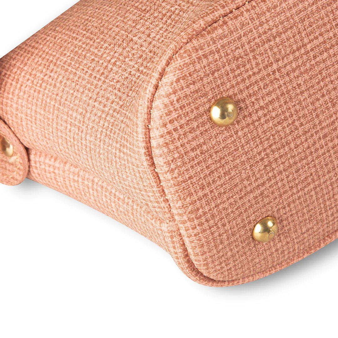 Bolt Pink