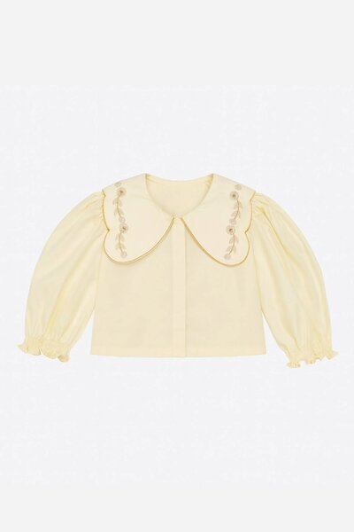 Hazel | Embroidered top with scalloped collar and puffed sleeves