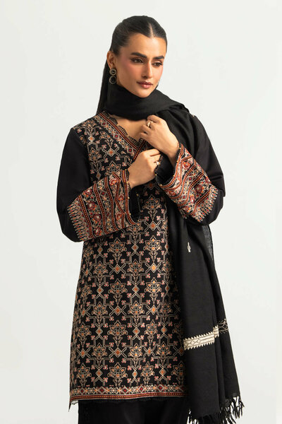 3PC Khaddar Embroidered Suit