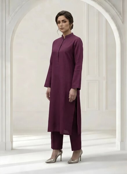 Plum Regal - NV34D05