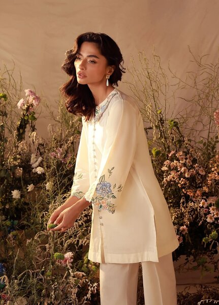 Sahar Women Embroidered Cambric 2 Piece Suit Daisy - Casual Collection